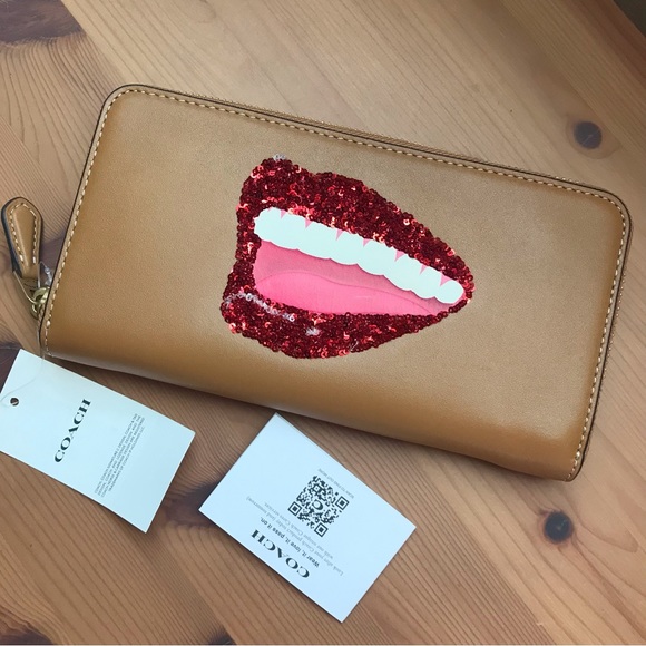 🥰 Coach X Tom Wesselmann Accordion Zip Wallet - Picture 1 of 11